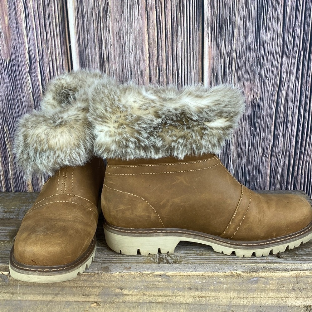 CAT Waterproof Brown Leather Boots W/ Faux Fur Trim - Size 8